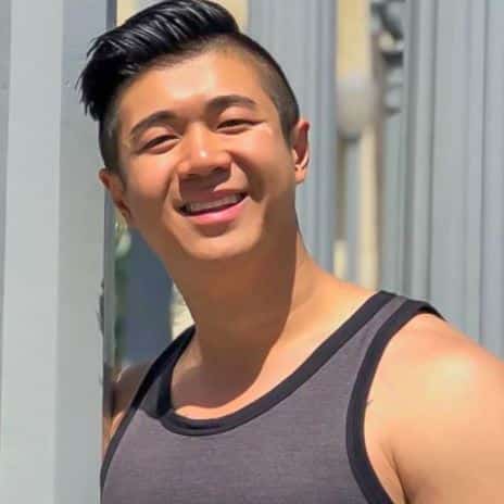 Kevin Zheng headshot